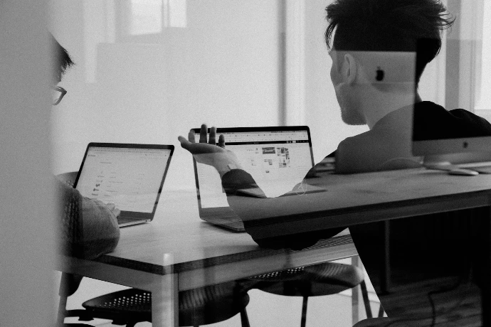 INVESTMENT BANKING DOCUMENTATION & DEAL EXECUTION